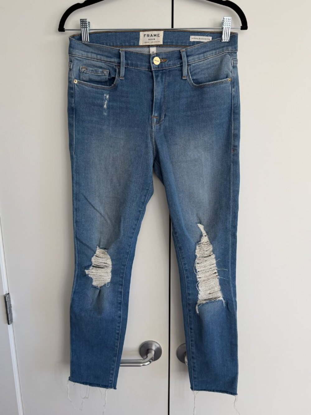 FRAME Le Skinny De Jeanne Crop Jeans 29